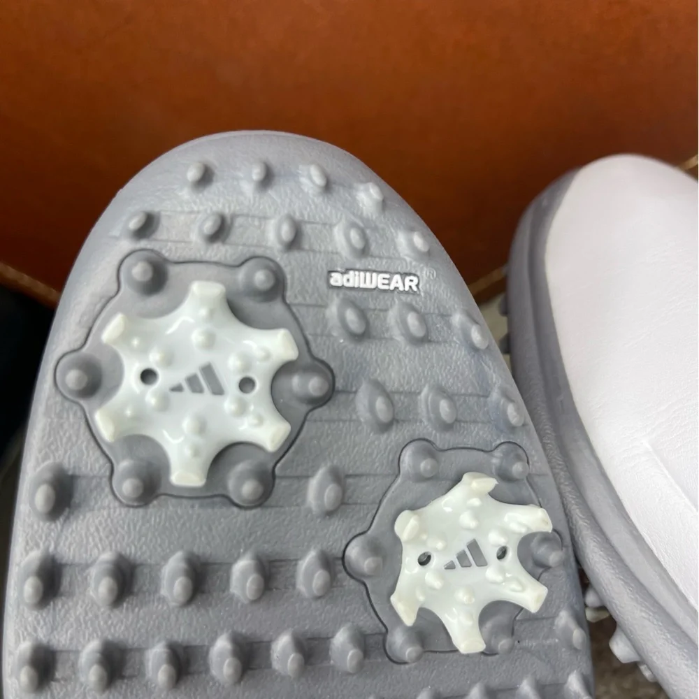 NWOT Adidas golf shoes